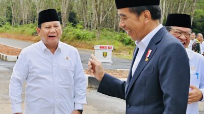 Mayoritas Responden Survei LSJ Percaya Jokowi Mendukung Prabowo-Gibran Menurut Data 66,5% -></img> Mayoritas Responden Survei LSJ Percaya Bahwa Jokowi Mendukung Prabowo-Gibran Menurut Data 66,5%