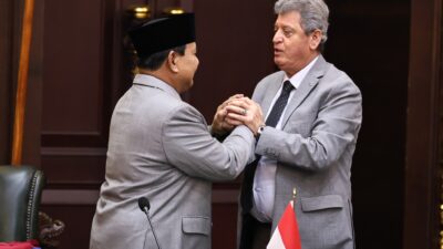 Prabowo Berikan Sumbangan 5 Miliar Rupiah Ke Masyarakat Palestina