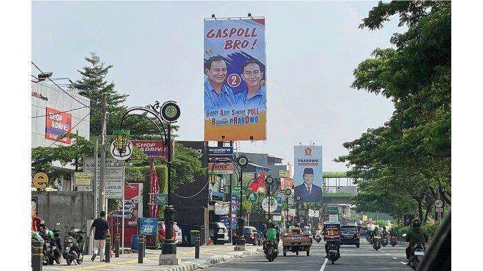 Inspirasi Generasi Muda: Baliho Prabowo-Gibran di Depok Menarik Perhatian