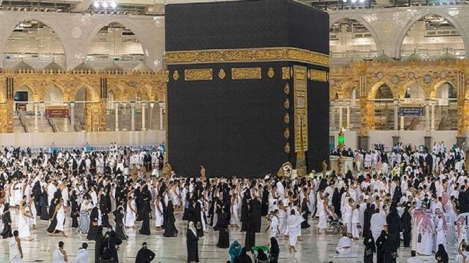 Kabah Tidak Bisa Disentuh Selama Pemeliharaan Sedang Berlangsung