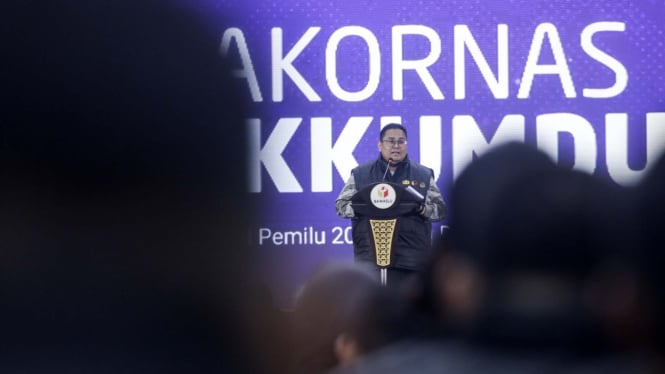 Batasan Badan Pengawas Pemilu Melarang Pasangan Calon Presiden dan Calon Legislatif Menempelkan Stiker di Angkutan Umum