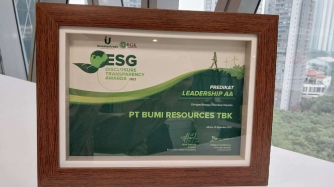 Bumi Resources Memenangkan Penghargaan Keterbukaan Pengungkapan ESG 2023 dengan Predikat Leadership AA