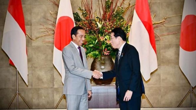 Kishida dan Jokowi Bertemu untuk Bahas Proyek MRT Jakarta dan Isu Palestina