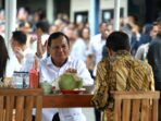 Jokowi dan Prabowo Santap Bakso Bandongan di Kios Kaki Lima Magelang, Jawa Tengah