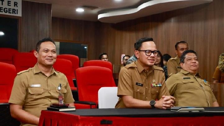 Mendagri Minta Bima Arya Bentuk Desk Monitoring Pilkada Untuk Menjamin Kelancaran Pesta Demokrasi