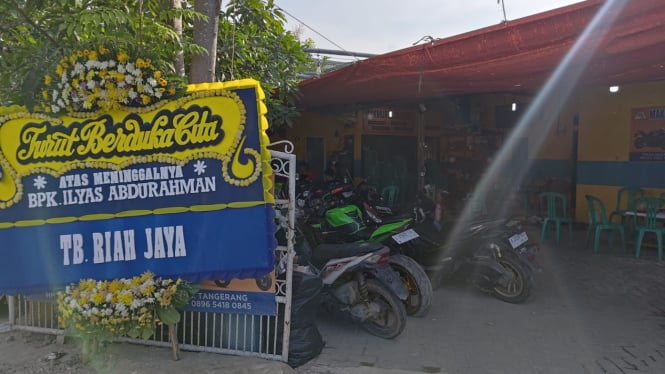 677911e768749-jadi-tersangka-penyewa-mobil-bos-rental-di-tangerang-telah-rencanakan-aksi-pencurian_665_374.jpg
