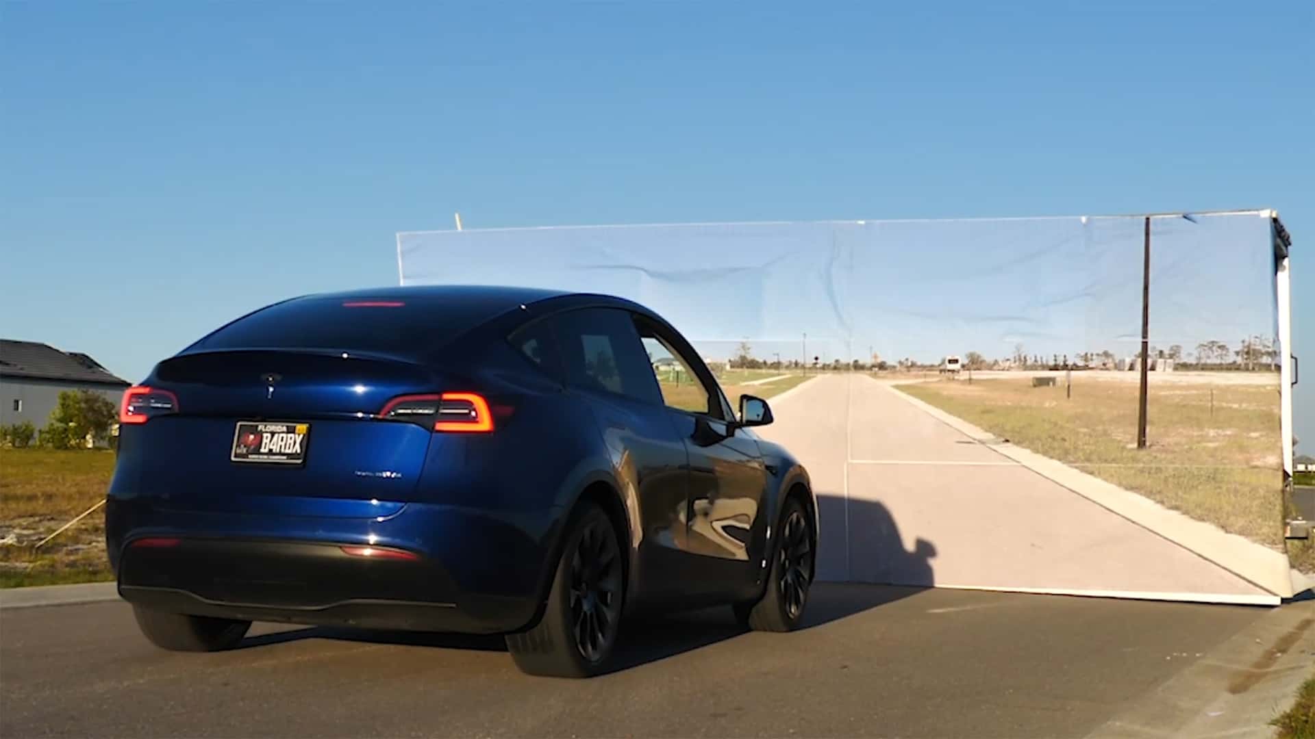 tesla-model-y-fails-to-stop-ahead-of-a-fake-wall-when-fsd-is-engaged.jpg