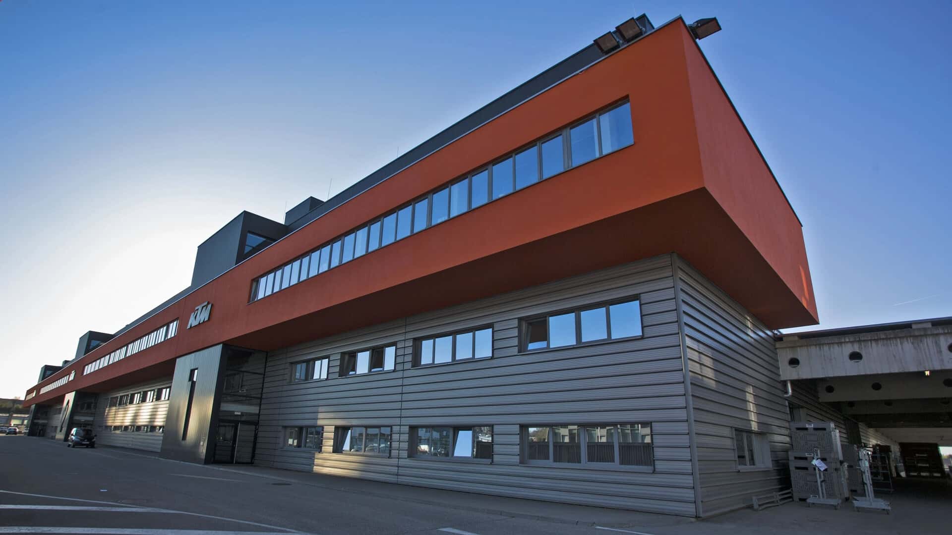 ktm-mattighofen-factory.jpg
