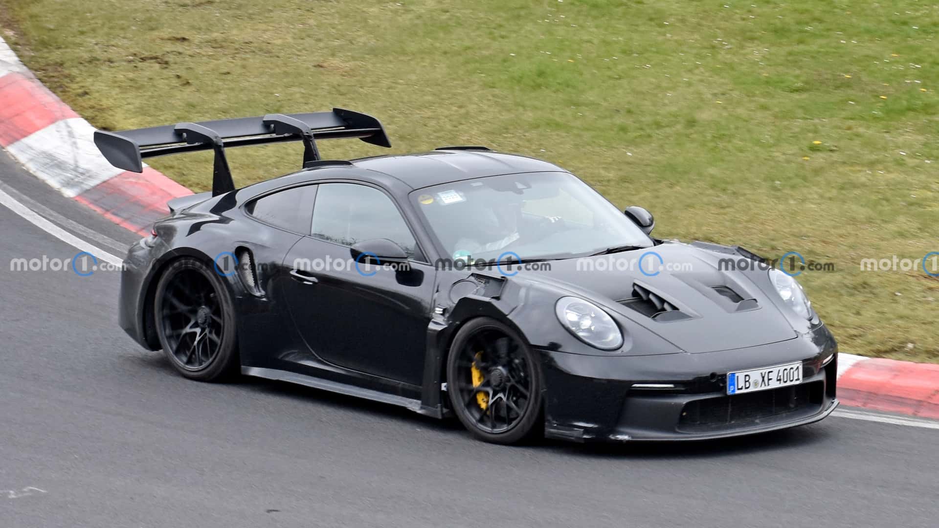 porsche-911-gt2-rs-test-mule-spy-photo.jpg