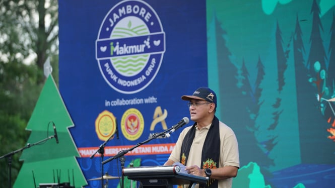 66f3e822cc680-regenerasi-petani-strategi-pupuk-indonesia-ajak-milenial-kembangkan-sektor-pertanian-r.jpeg