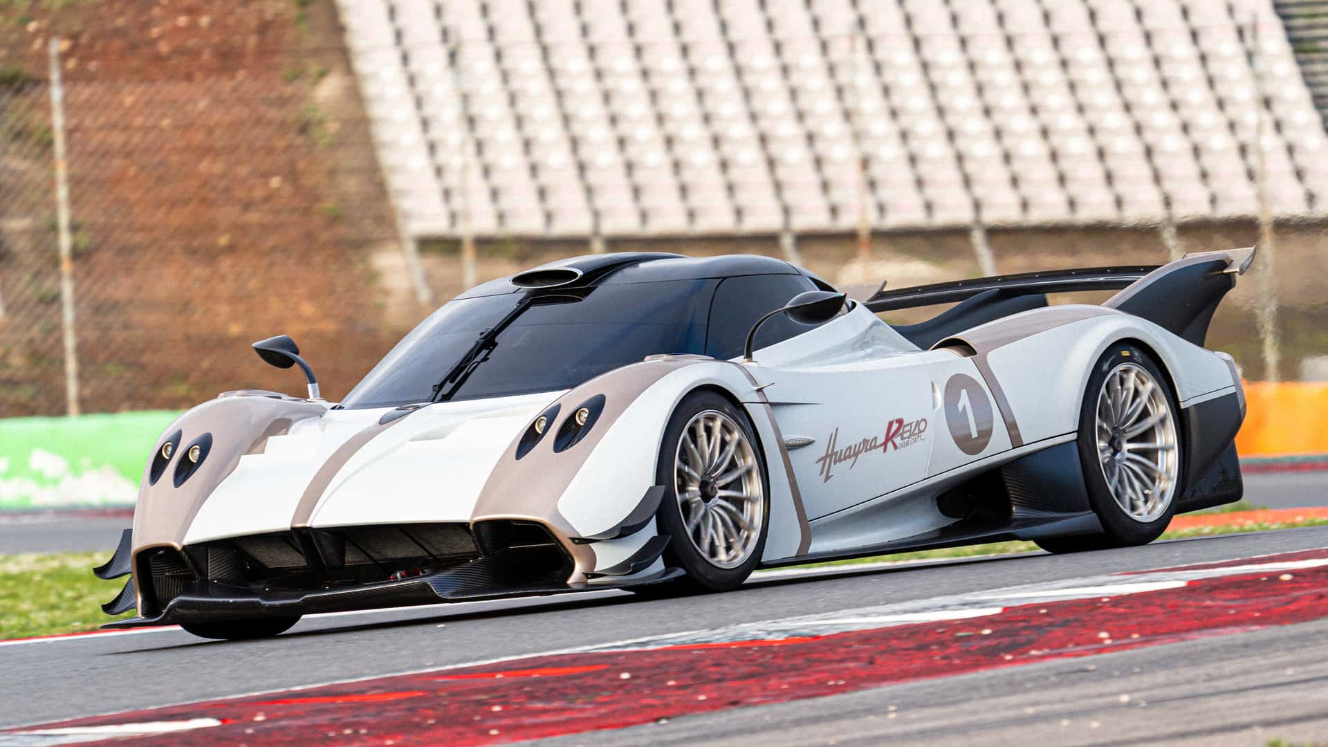 pagani-huayra-r-evo-roadster.jpg
