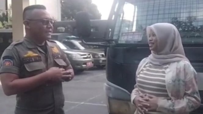 68c8c85872c15-ibu-hamil-di-kantor-satpol-pp-tasikmalaya_665_374.jpg