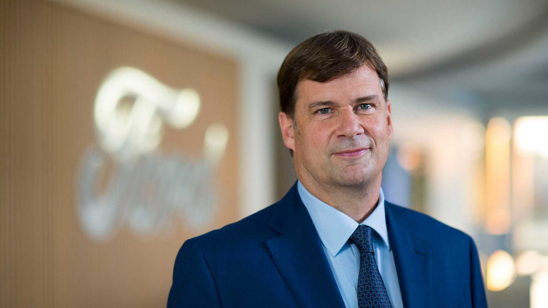 ford-ceo-jim-farley.jpg
